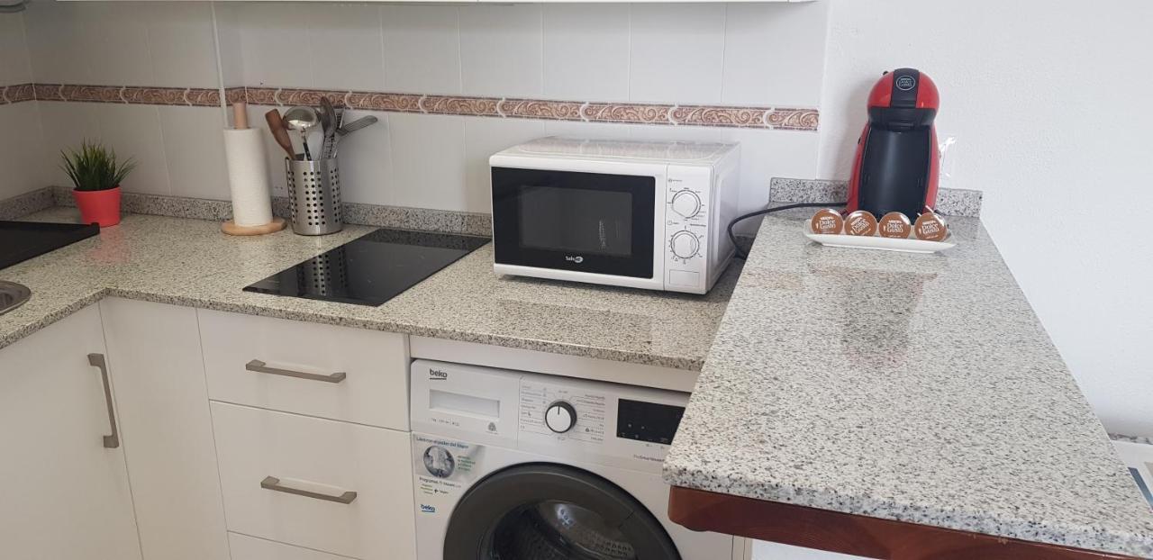 Apartamento junto a la playa en el centro de Conil, con Aire Acondicionado y Wifi Conil De La Frontera Exterior foto