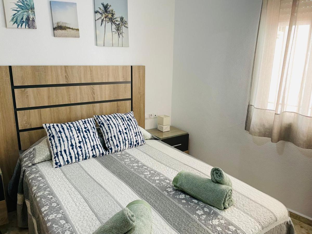 Apartamento junto a la playa en el centro de Conil, con Aire Acondicionado y Wifi Conil De La Frontera Exterior foto