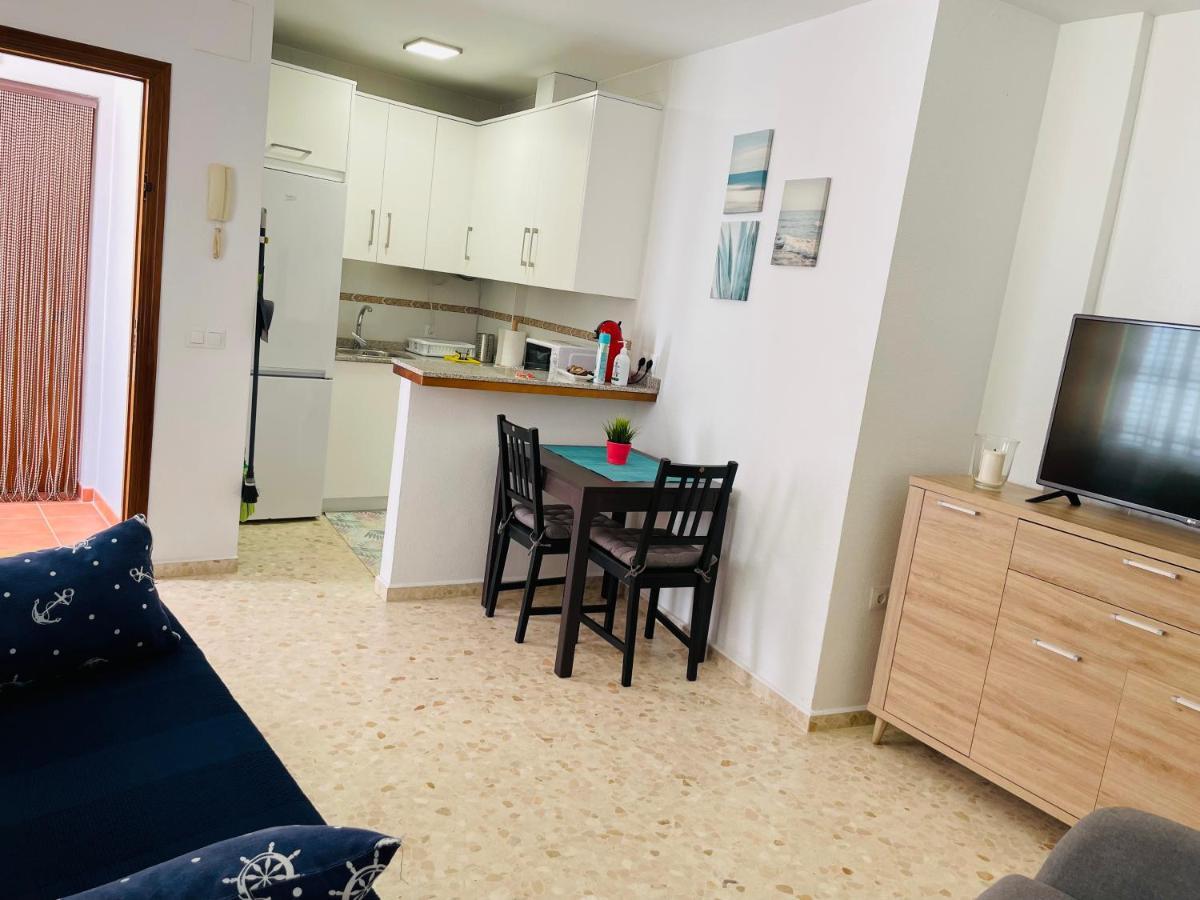 Apartamento junto a la playa en el centro de Conil, con Aire Acondicionado y Wifi Conil De La Frontera Exterior foto