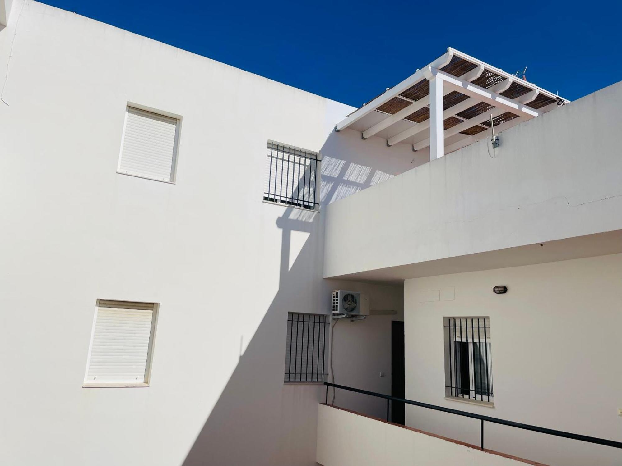 Apartamento junto a la playa en el centro de Conil, con Aire Acondicionado y Wifi Conil De La Frontera Exterior foto